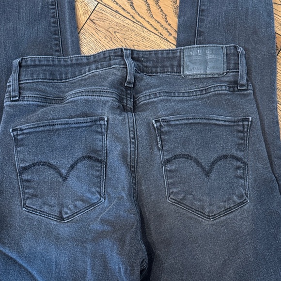 Levi's Women's Skinny Jeans - Picture 4 of 4